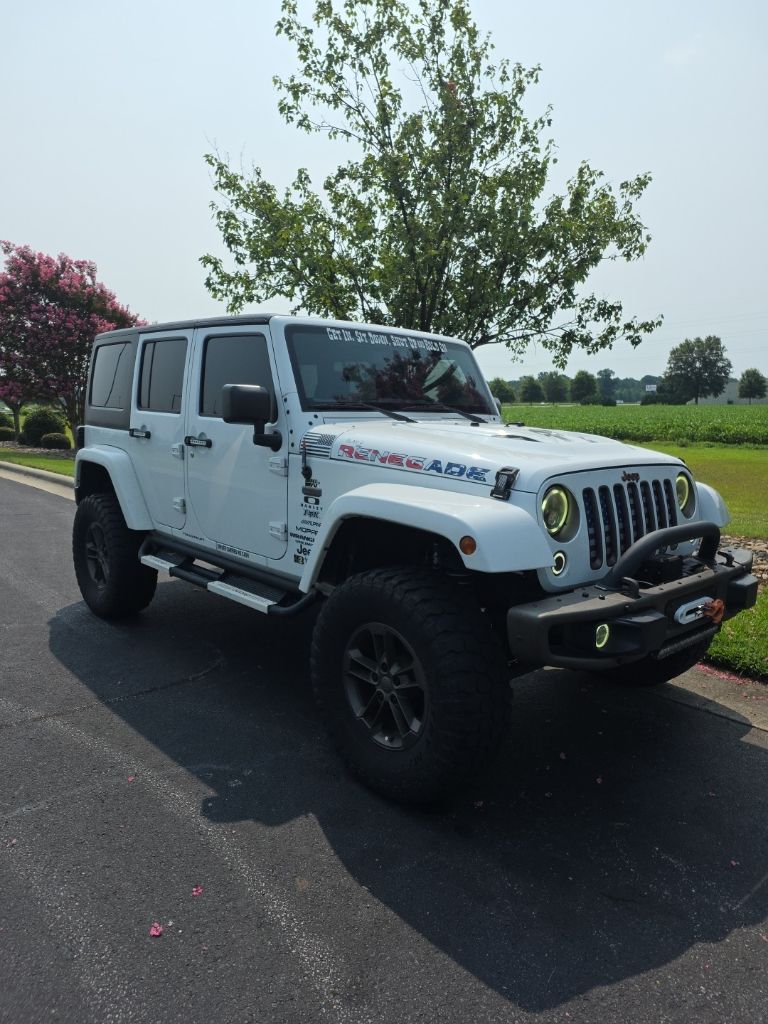 Bright White Clearcoat 2016 Jeep Wrangler SUV / Crossover Four-Wheel Drive 5-Speed Automatic
