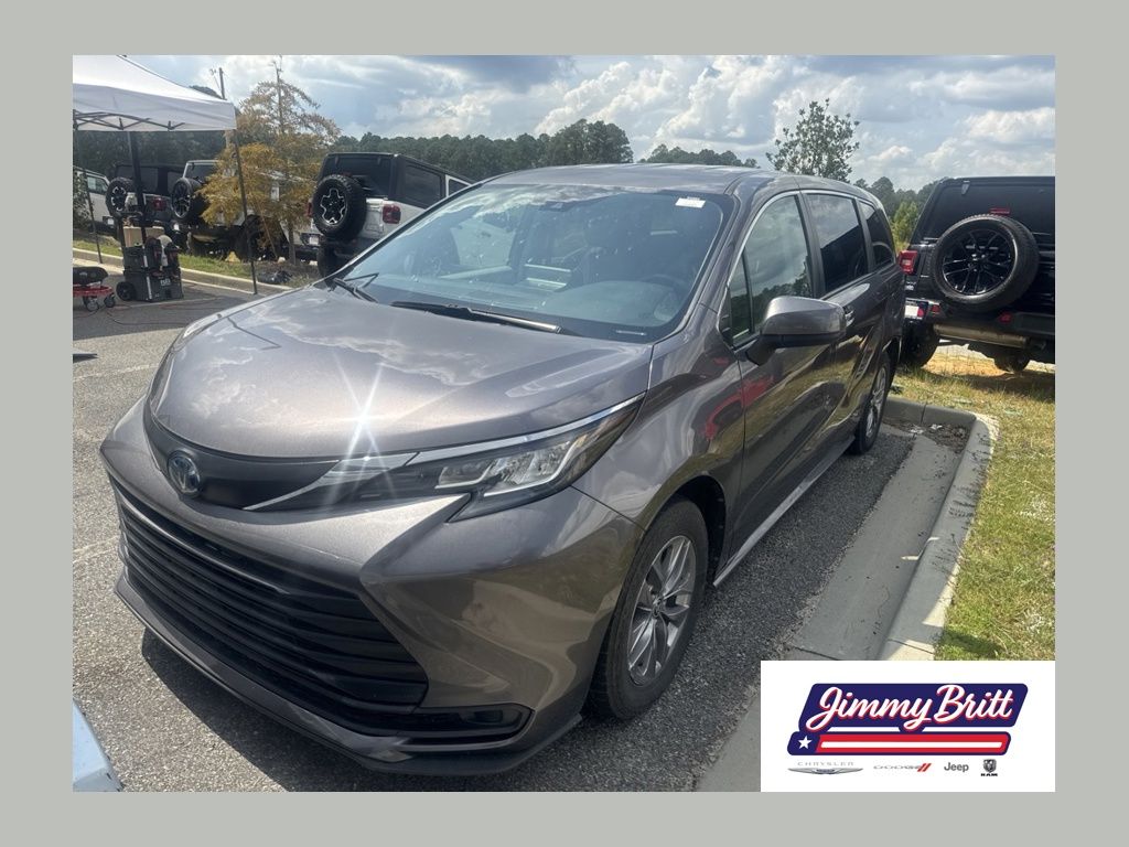 Gray 2023 Toyota Sienna Minivan Front-Wheel Drive Continuously Variable Transmission