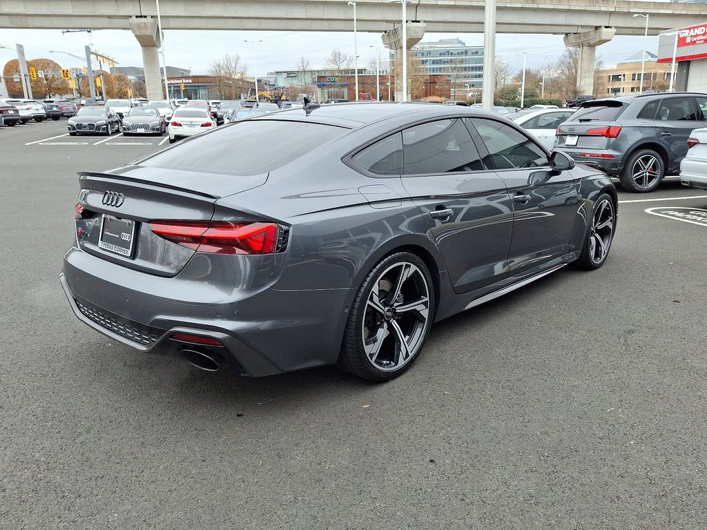 2022 Audi RS 5  4