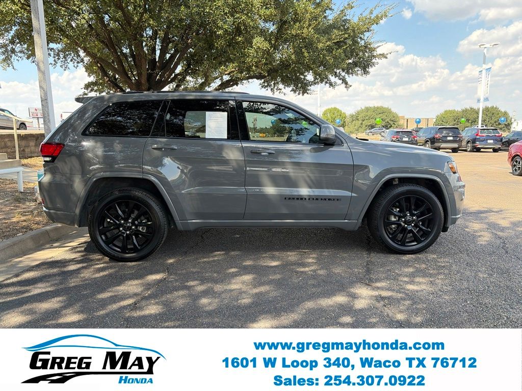2019 Jeep Grand Cherokee Altitude - 8