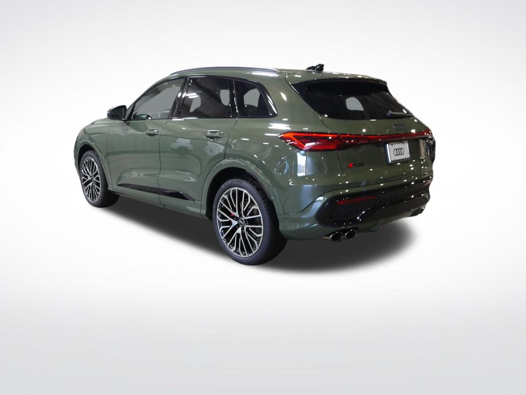 Thumbnail: 2026 Audi SQ5 - 3