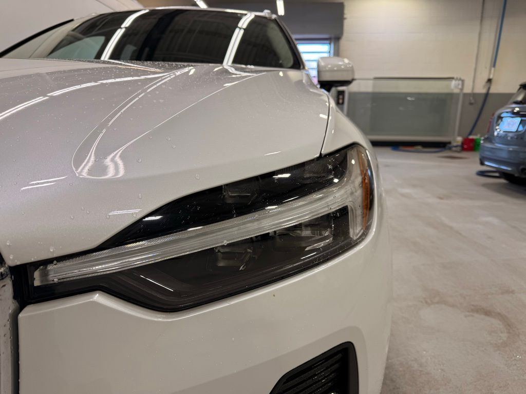 Thumbnail: 2023 Volvo XC60 - 9