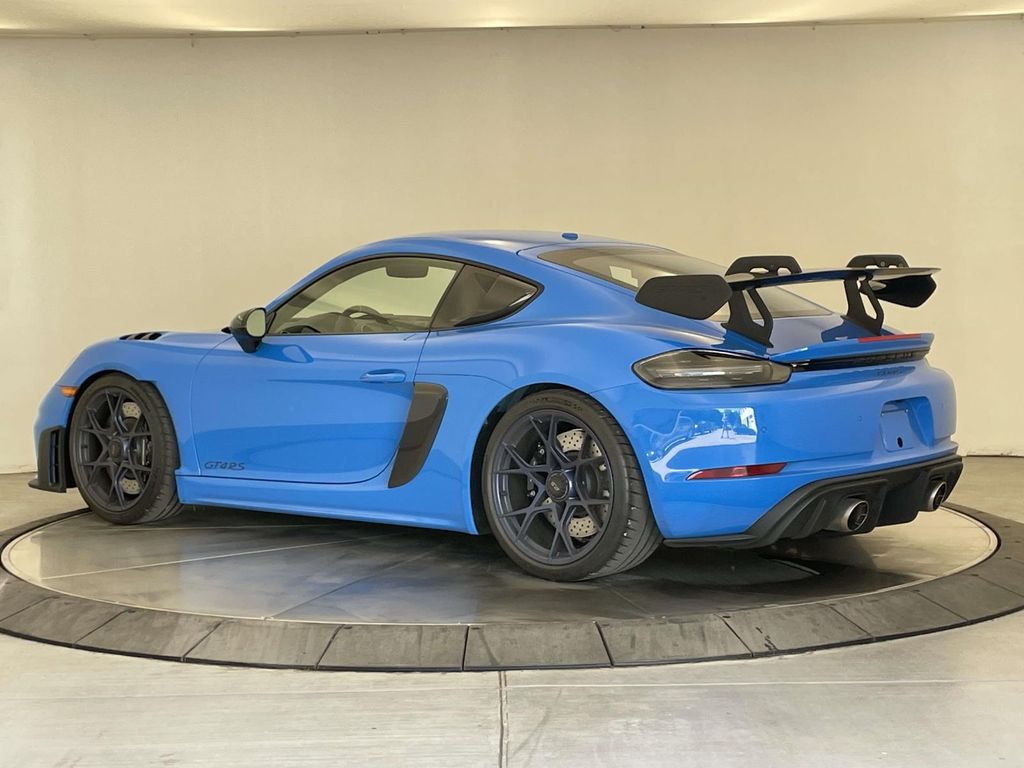 2025 Porsche 718 Cayman GT4 RS - 2