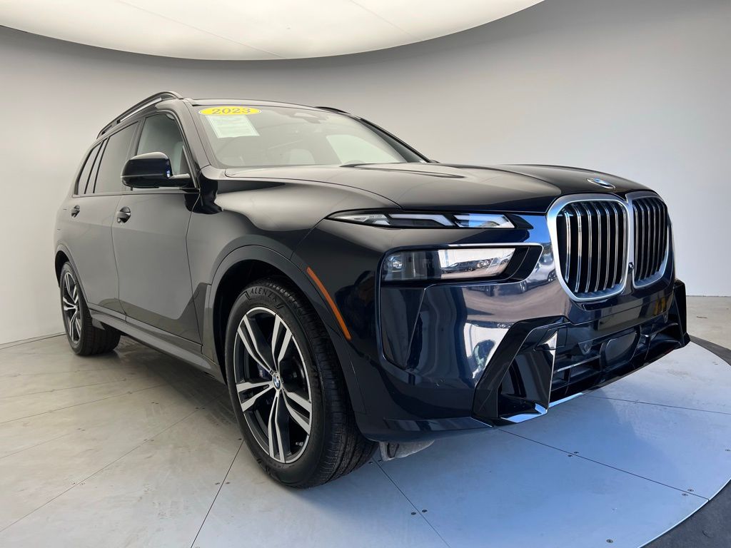 Thumbnail: 2023 BMW X7 - 2
