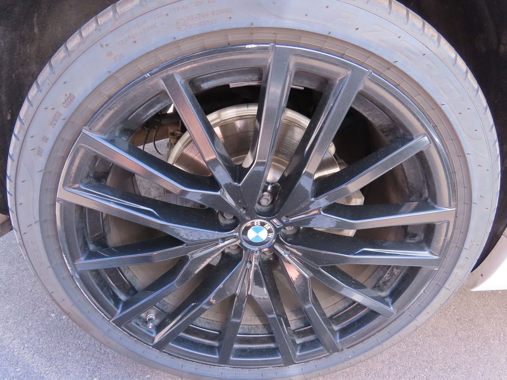 Thumbnail: 2020 BMW X5 - 17