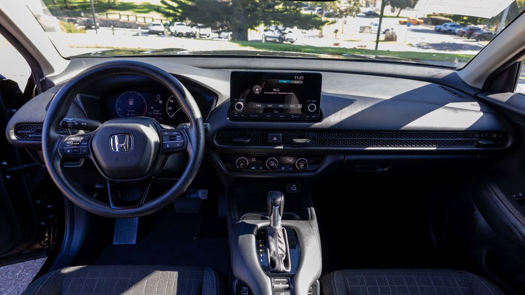 Used 2023 Honda HR-V LX 4D Sport Utility