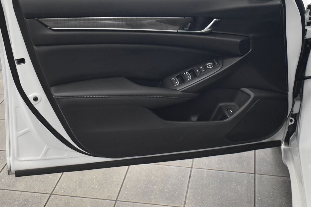 Thumbnail: 2022 Honda Accord - 15