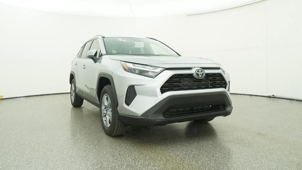 Thumbnail: 2025 Toyota RAV4 - 14