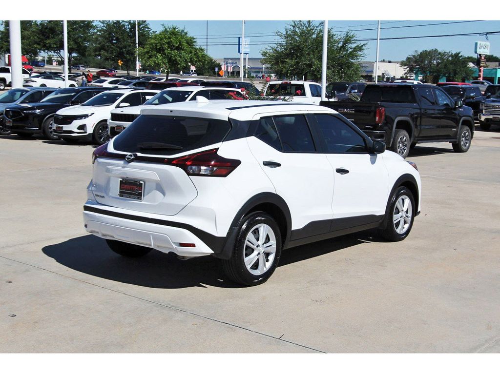 2025 Nissan Kicks Play S White at South Houston Nissan