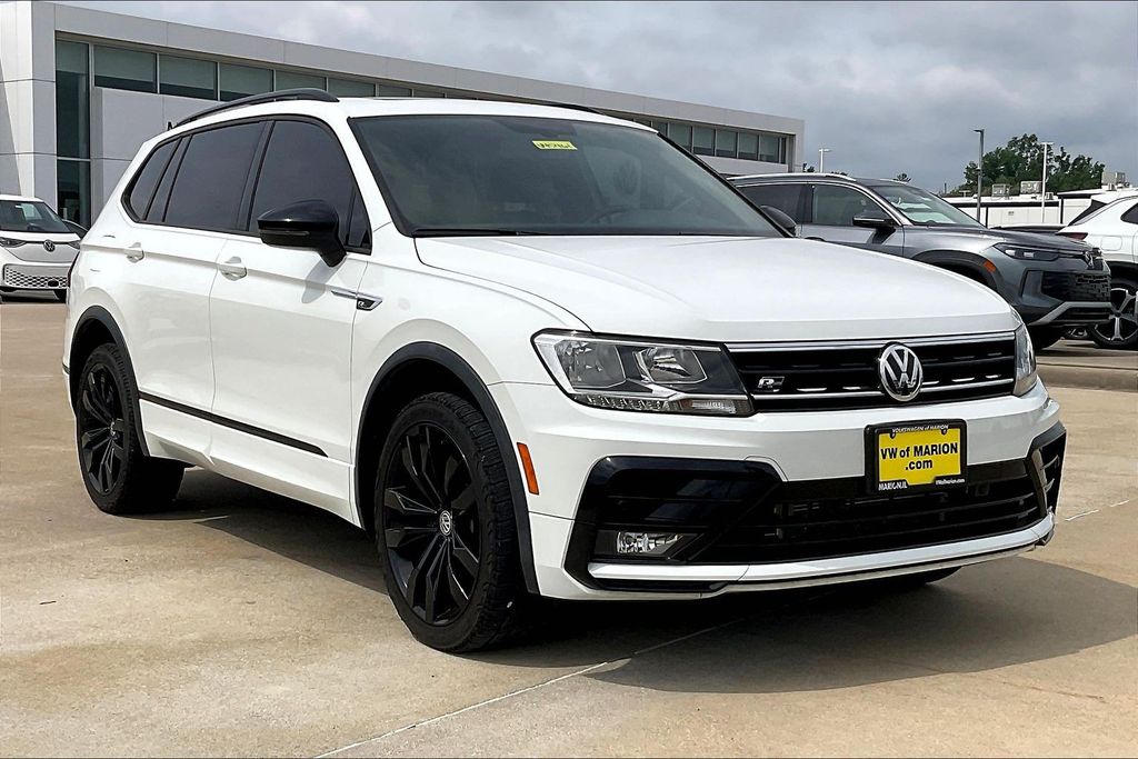 Pure White 2020 Volkswagen Tiguan SE R-Line Black 4Motion SUV / Crossover All-Wheel Drive 8-Speed Automatic