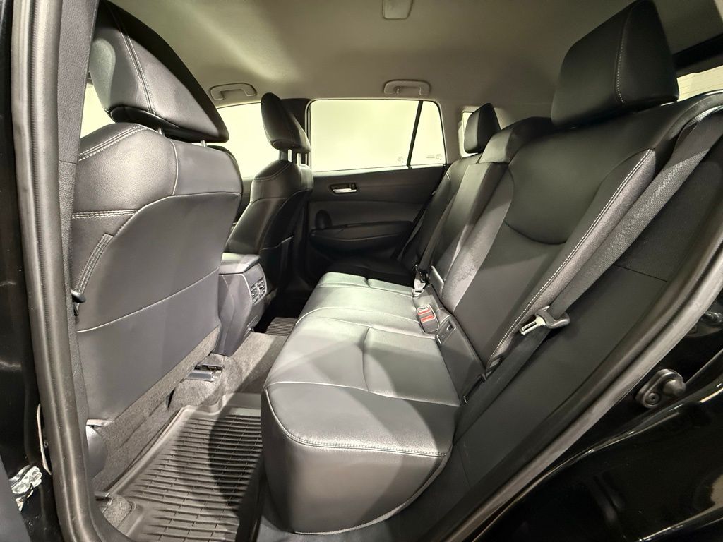 Thumbnail: 2025 Toyota Corolla Cross - 18