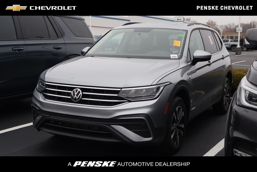 Thumbnail: 2022 Volkswagen Tiguan - 1