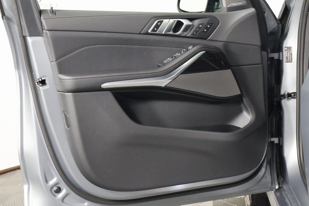 Thumbnail: 2026 BMW X5 - 7