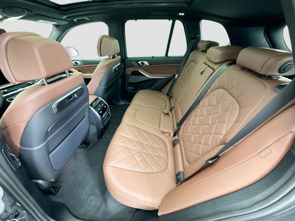 Thumbnail: 2026 BMW X5 - 20