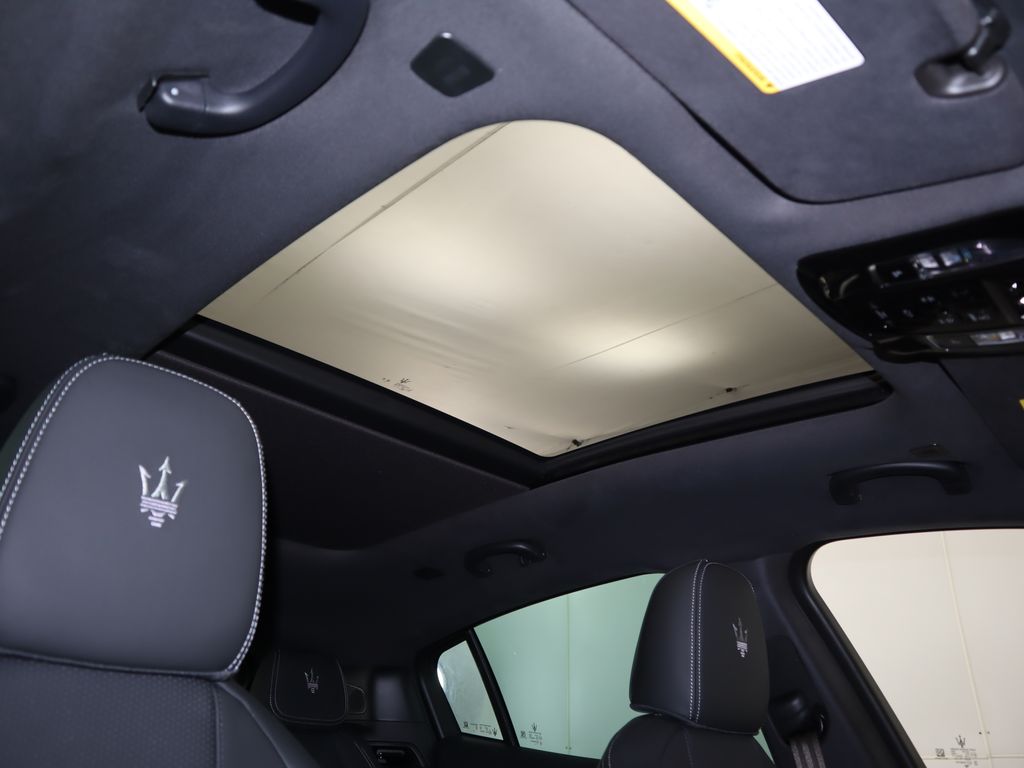 Thumbnail: 2025 Maserati Grecale - 19