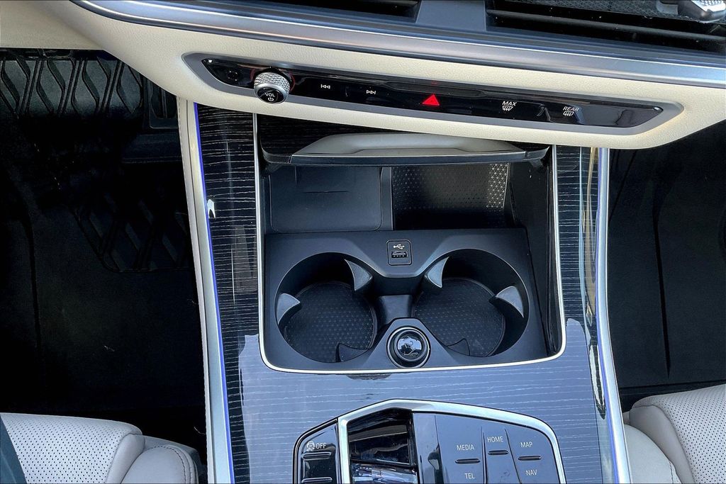 2025 BMW X5 40i - Photo 16