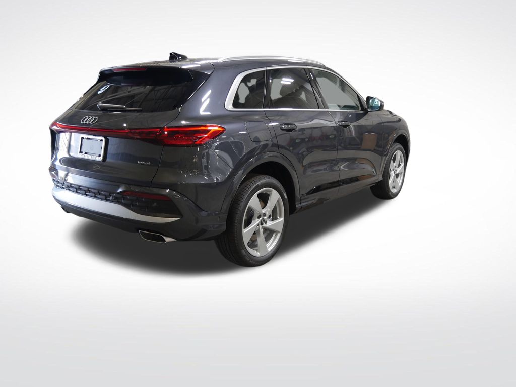 Thumbnail: 2026 Audi Q5 - 5