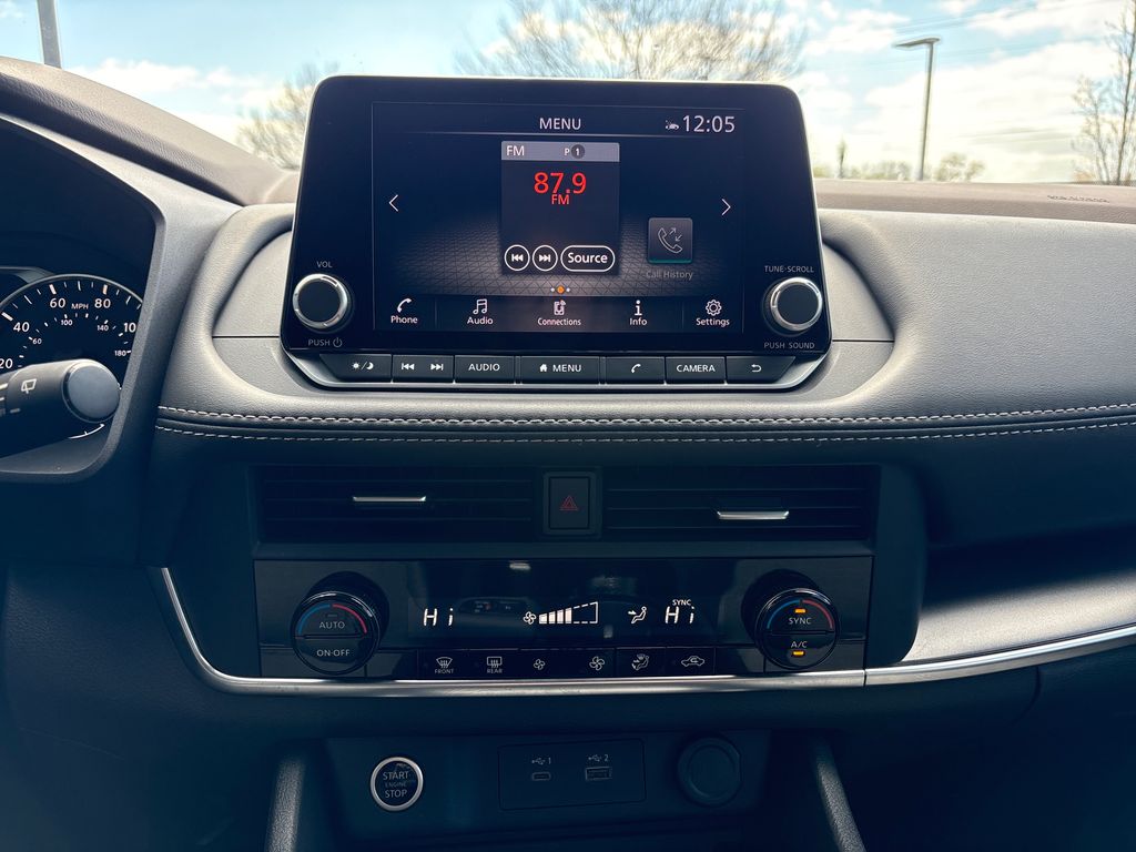 Used 2023 White Nissan SV image 29