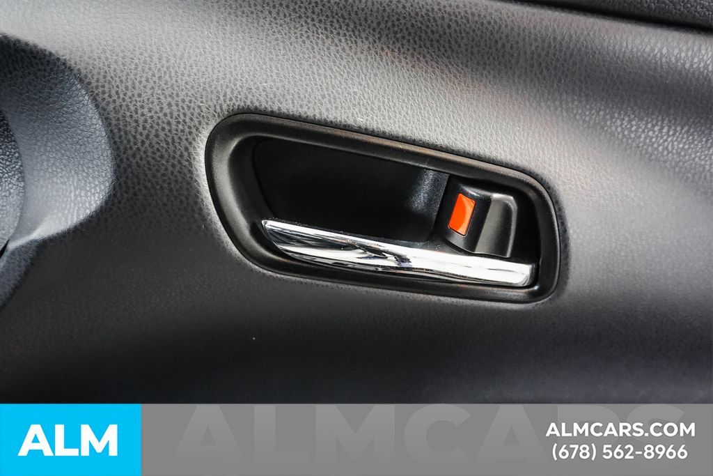 Used 2019 Silver Toyota Advanced image 42