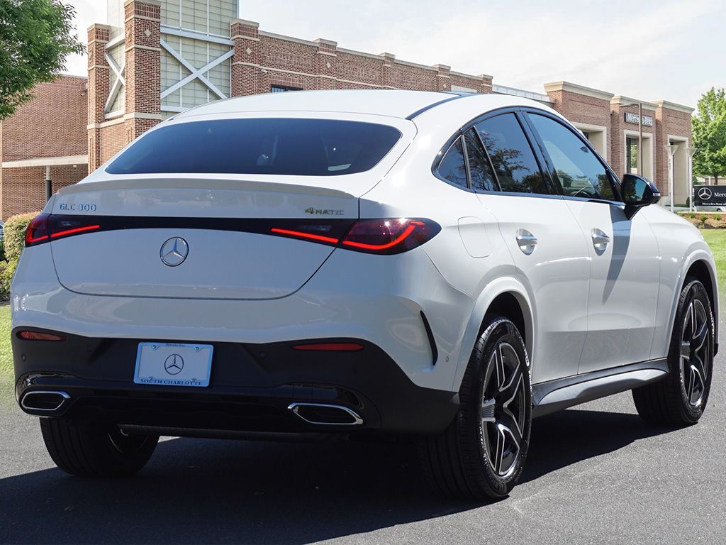 Thumbnail: 2026 Mercedes-Benz GLC - 6