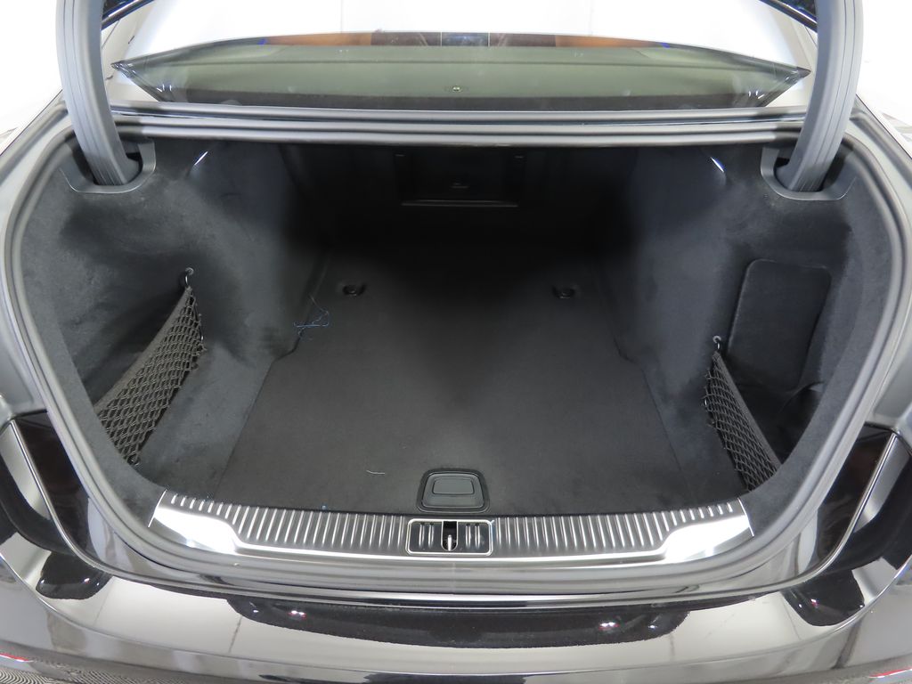 Thumbnail: 2026 Mercedes-Benz S-Class - 28