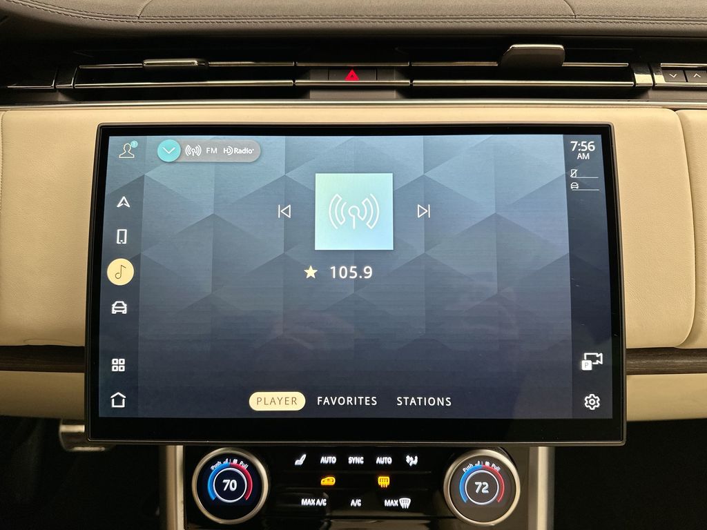 2023 Land Rover Range Rover SE 14