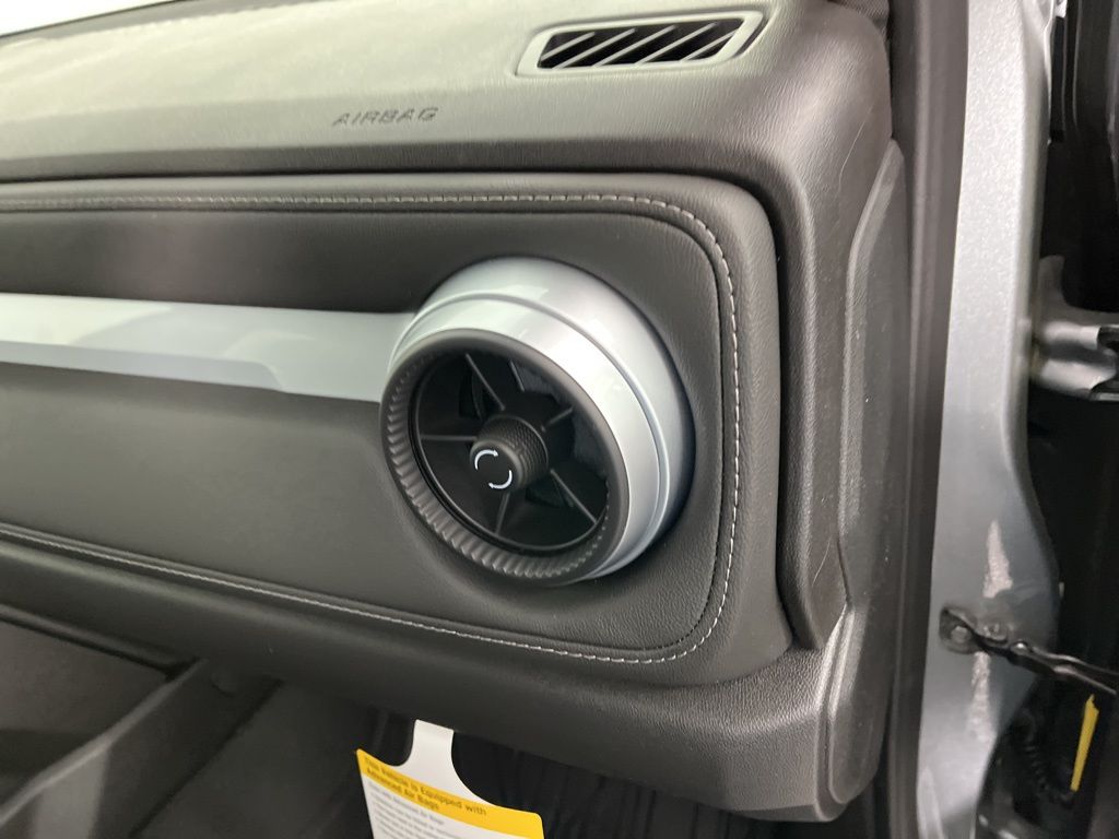 2025 Chevrolet Colorado LT 10