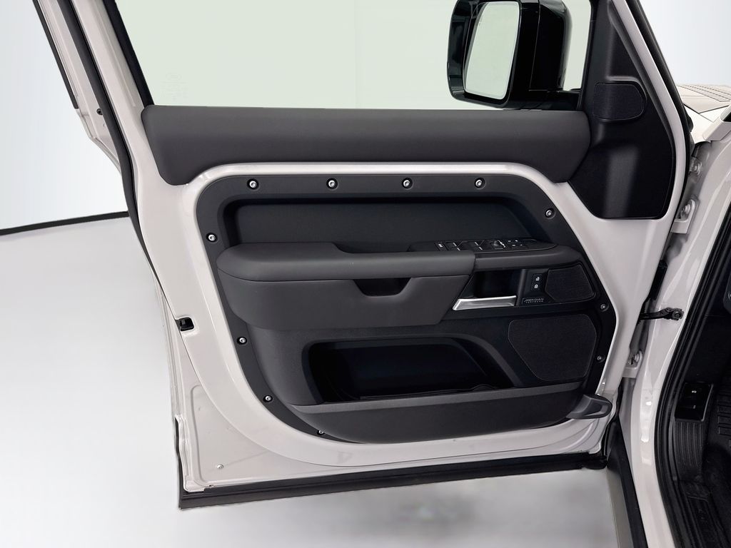Thumbnail: 2026 Land Rover Defender - 23