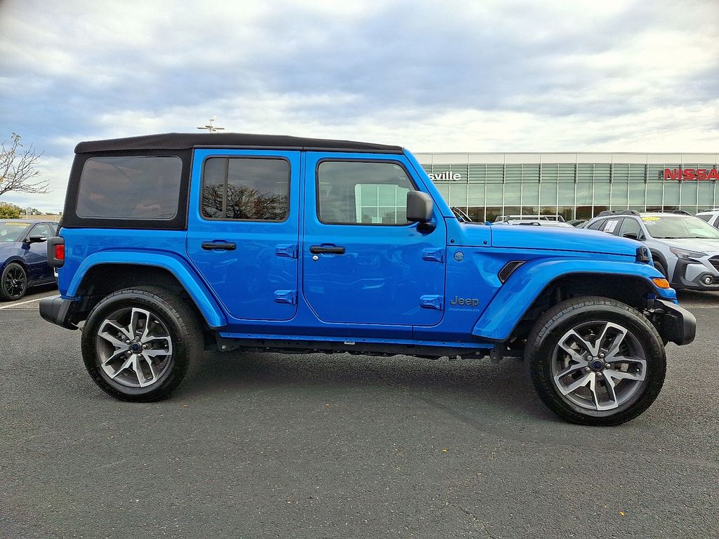Thumbnail: 2024 Jeep Wrangler - 7