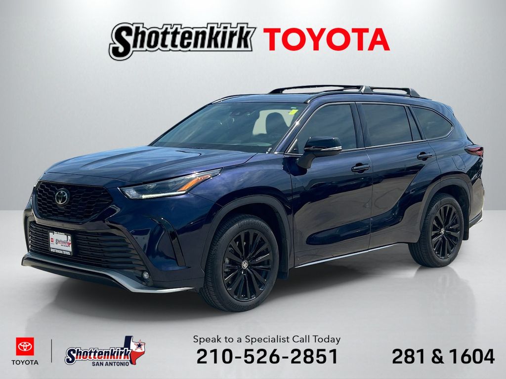 2025 Toyota Highlander XSE AWD's photo