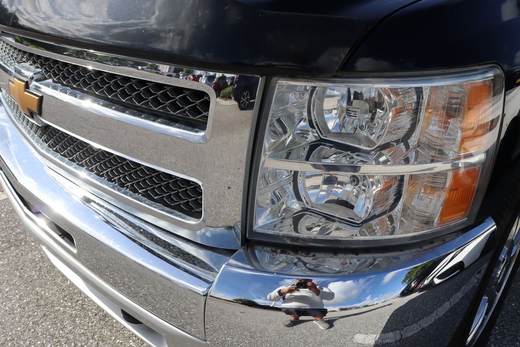Thumbnail: 2013 Chevrolet Silverado 1500 - 3