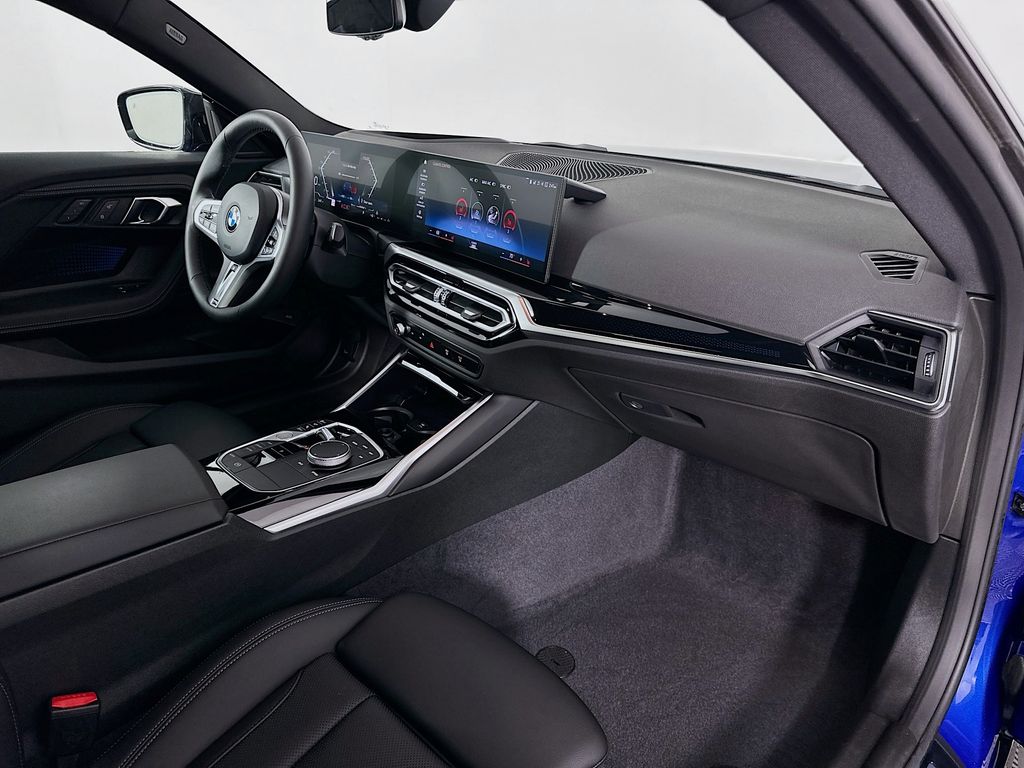 Thumbnail: 2024 BMW 2 Series - 30