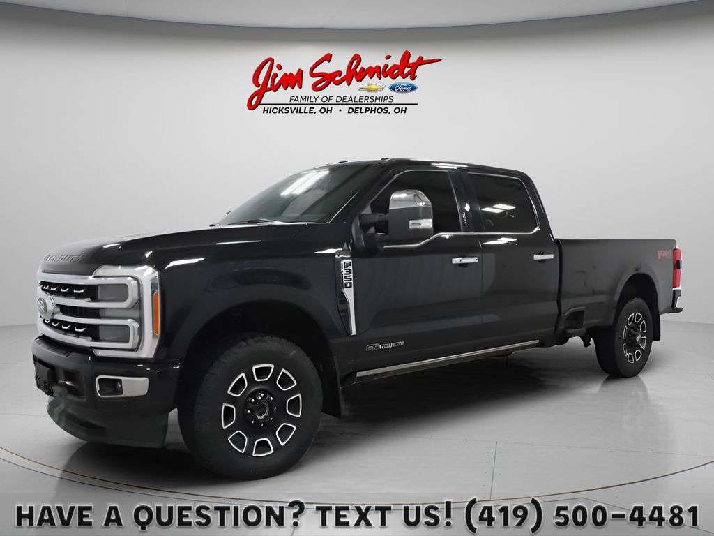 Agate Black Metallic 2023 Ford F-350 Super Duty Platinum Crew Cab 4WD Pickup Truck Four-Wheel Drive Automatic