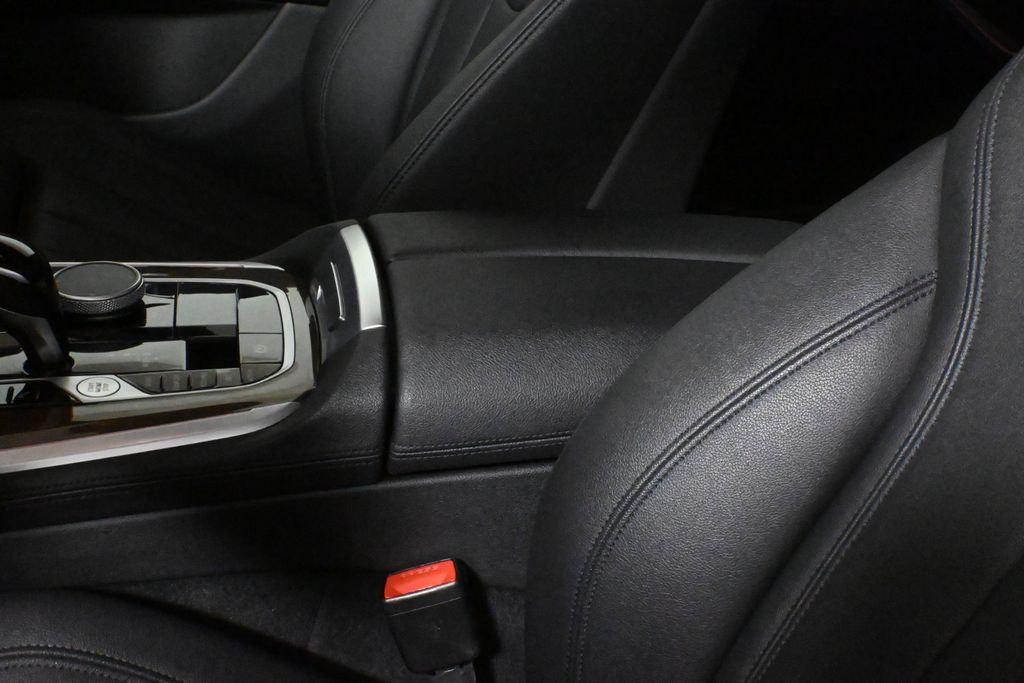 Thumbnail: 2022 BMW X5 - 26