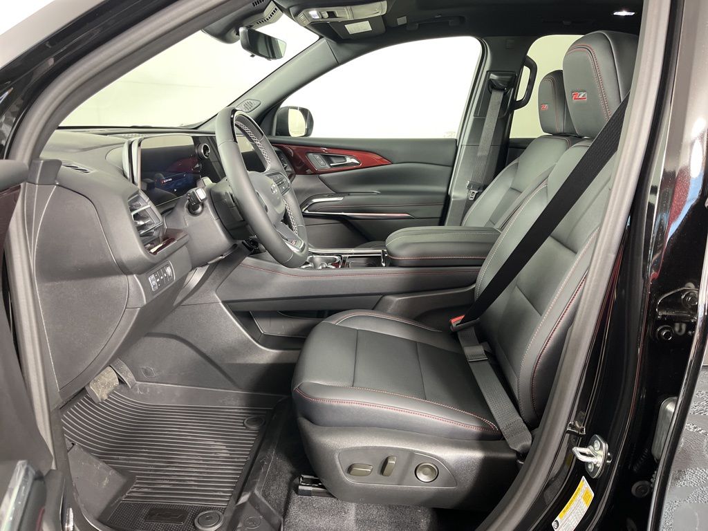 Thumbnail: 2026 Chevrolet Traverse - 25