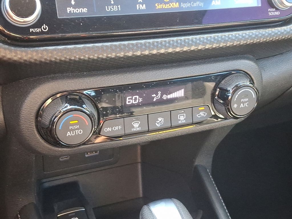 Thumbnail: 2021 Nissan Kicks - 16