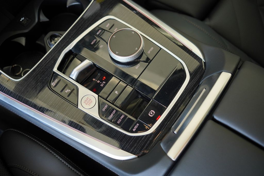 Thumbnail: 2026 BMW X5 - 19