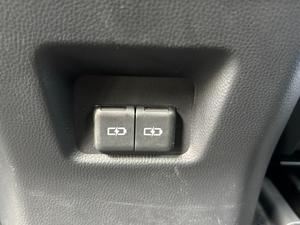 Thumbnail: 2025 Toyota RAV4 - 20