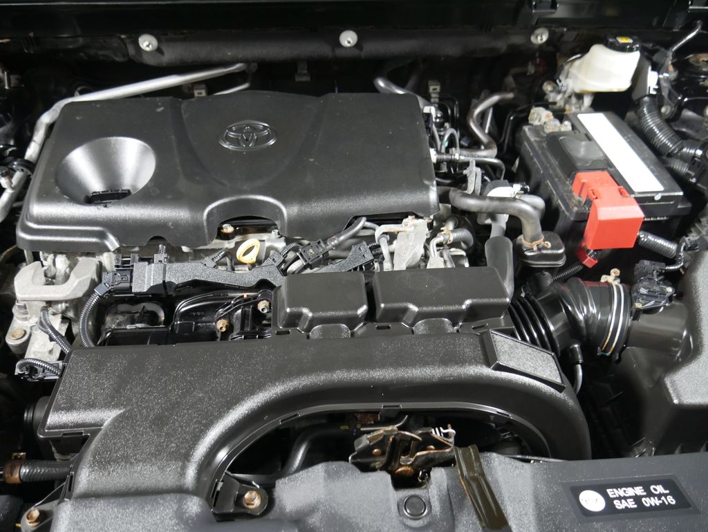 Thumbnail: 2019 Toyota RAV4 - 3