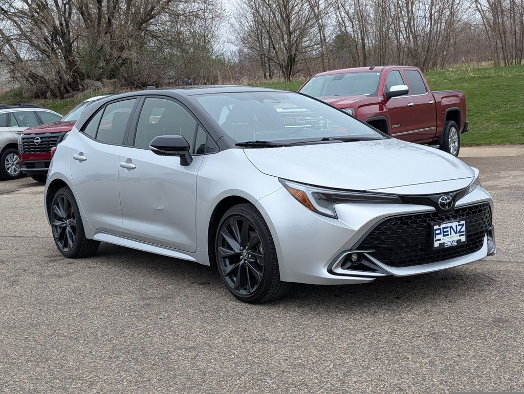 Classic Silver Metallic 2025 Toyota Corolla Hatchback XSE FWD Hatchback Front-Wheel Drive Continuously Variable Transmission