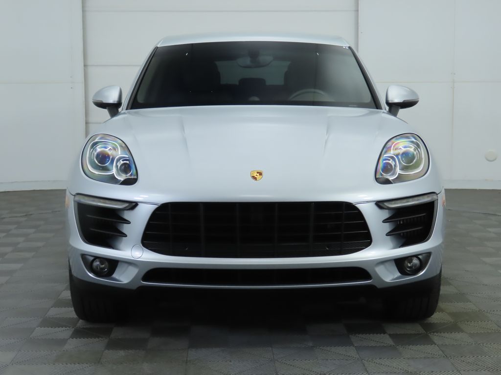 Thumbnail: 2015 Porsche Macan - 10