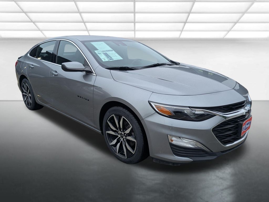 Sterling Gray Metallic 2023 Chevrolet Malibu Sedan Front-Wheel Drive Continuously Variable Transmission