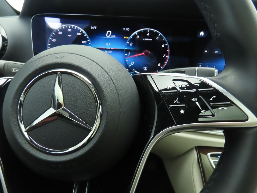 Thumbnail: 2023 Mercedes-Benz E-Class - 12