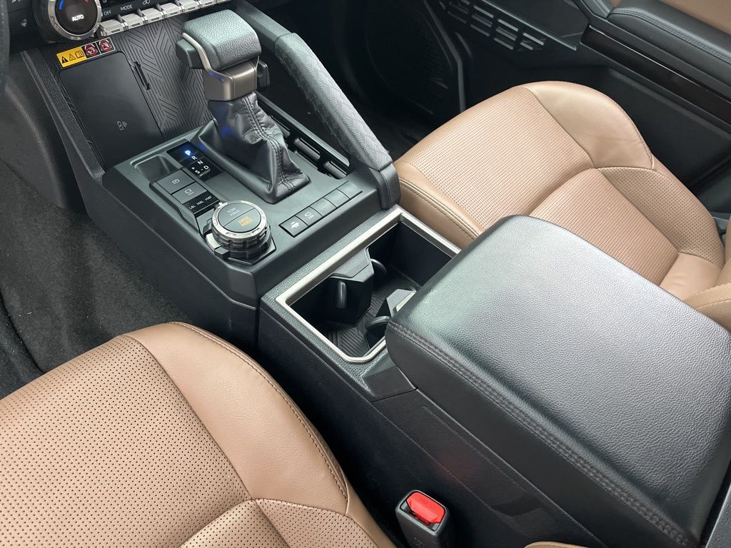 Thumbnail: 2025 Toyota 4Runner - 21