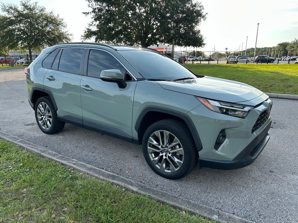 Thumbnail: 2022 Toyota RAV4 - 5