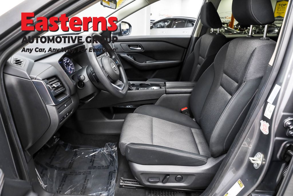 Used 2024 Gray Nissan SV image 14