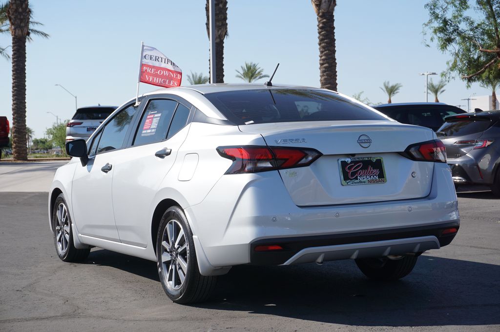 2024 Nissan Versa 1.6 S 3