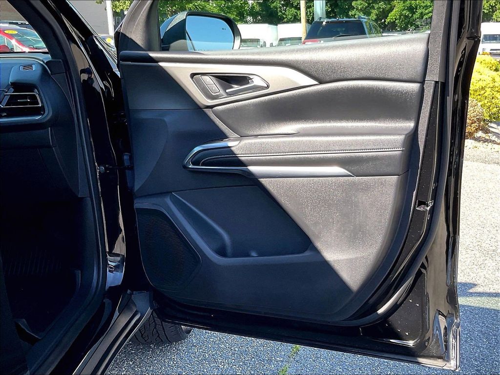 2024 Chevrolet Traverse — photo 12