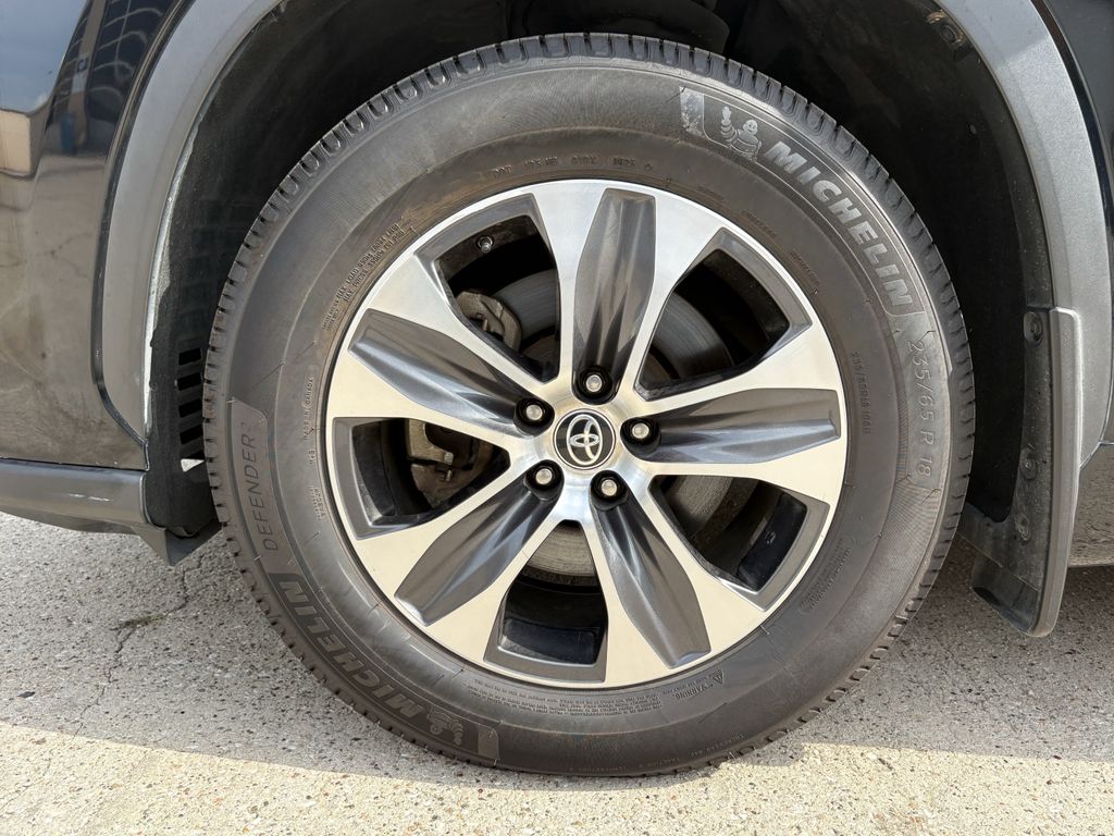 2023 Toyota Highlander XLE Black at Monument Chevrolet