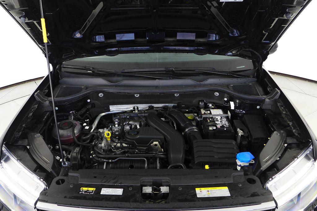 Thumbnail: 2024 Volkswagen Taos - 6